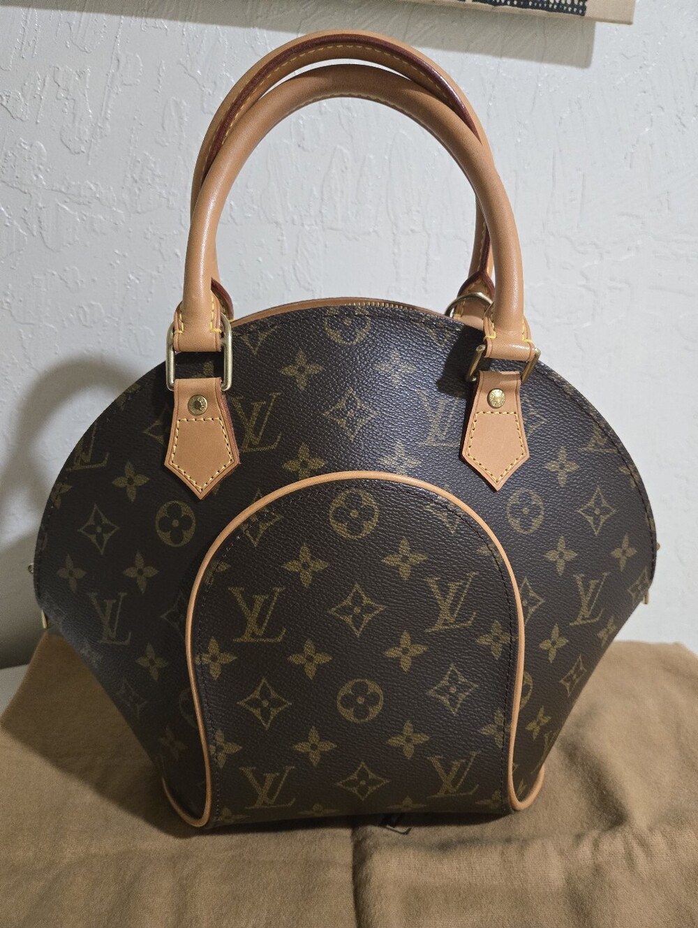 Louis Vuitton Ellipse PM Monogram Top-Handle Bag - Picture 2 of 11